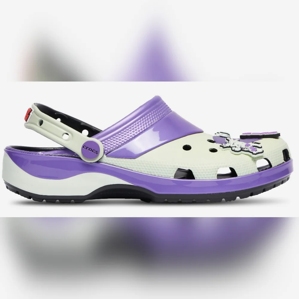 🔺️🆕️🔺️CROCS Mens Lavender and White Crocs.